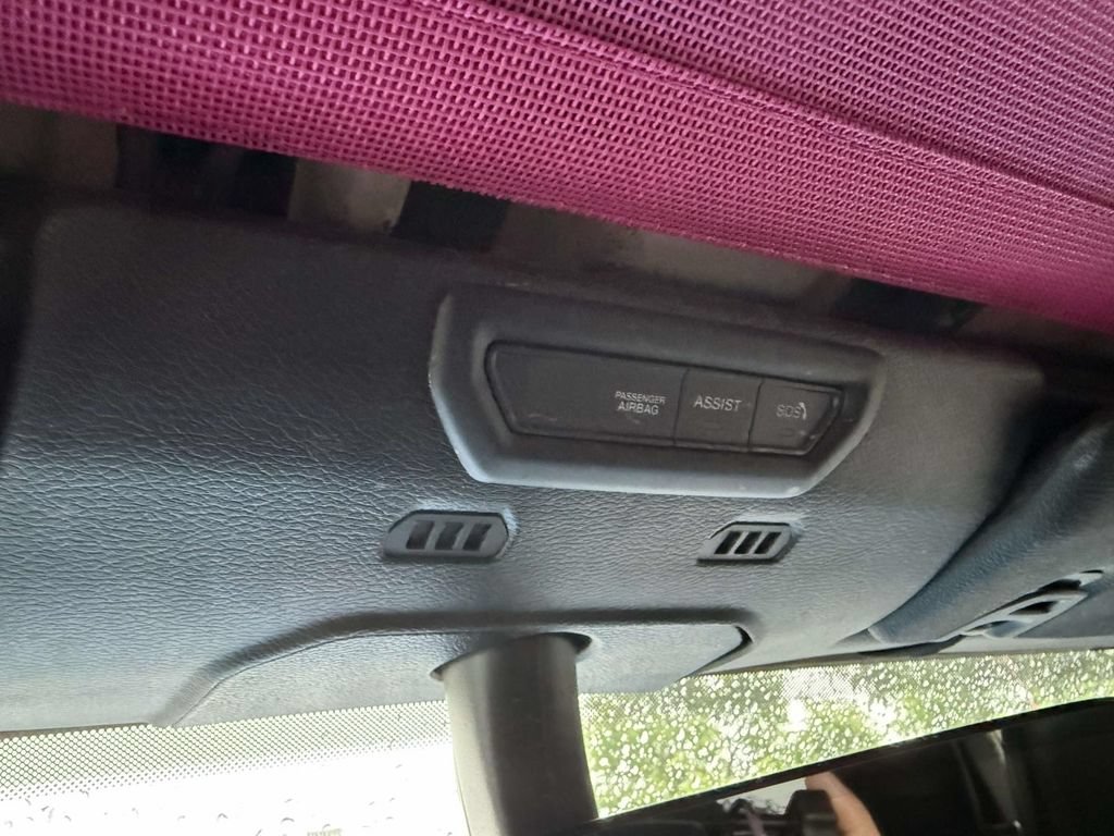 Used 2022 Jeep Wrangler Unlimited Sahara AWD/4WD image 27