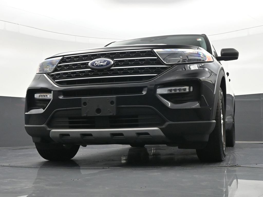 Used 2024 Ford Explorer XLT w/ Equipment Group 202A RWD image 32