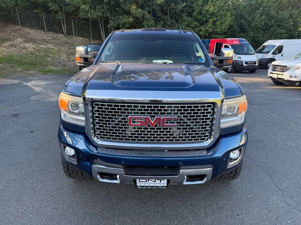 Used 2015 GMC Sierra 2500 Denali w/ Duramax Plus Package AWD/4WD image 2