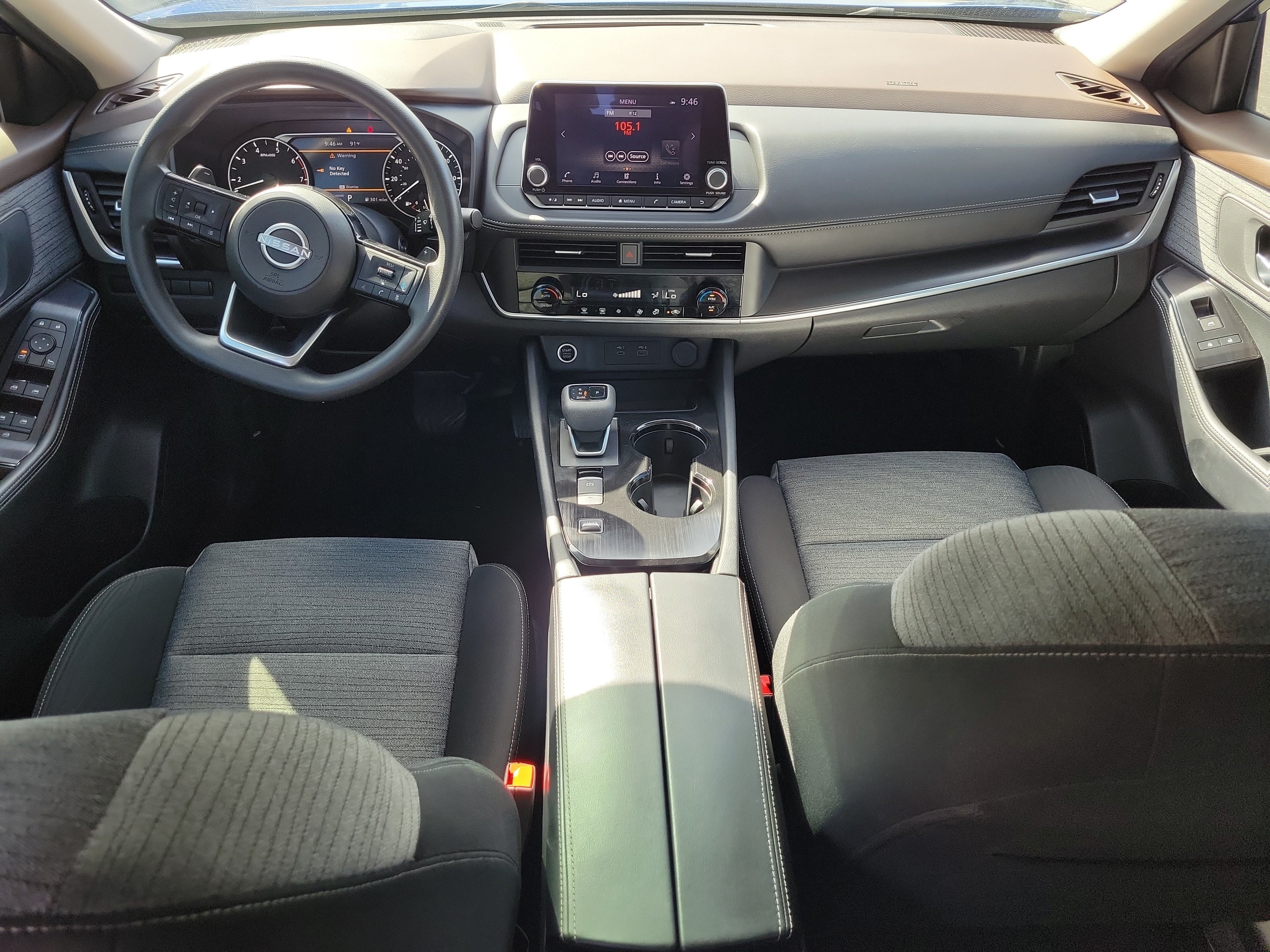 Used 2023 Nissan Rogue SV FWD image 13