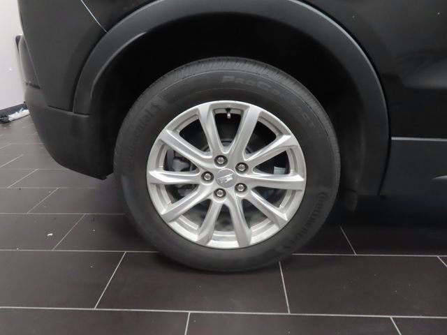 Certified 2023 Cadillac XT4 Luxury w/ Cold Weather Package AWD/4WD image 17