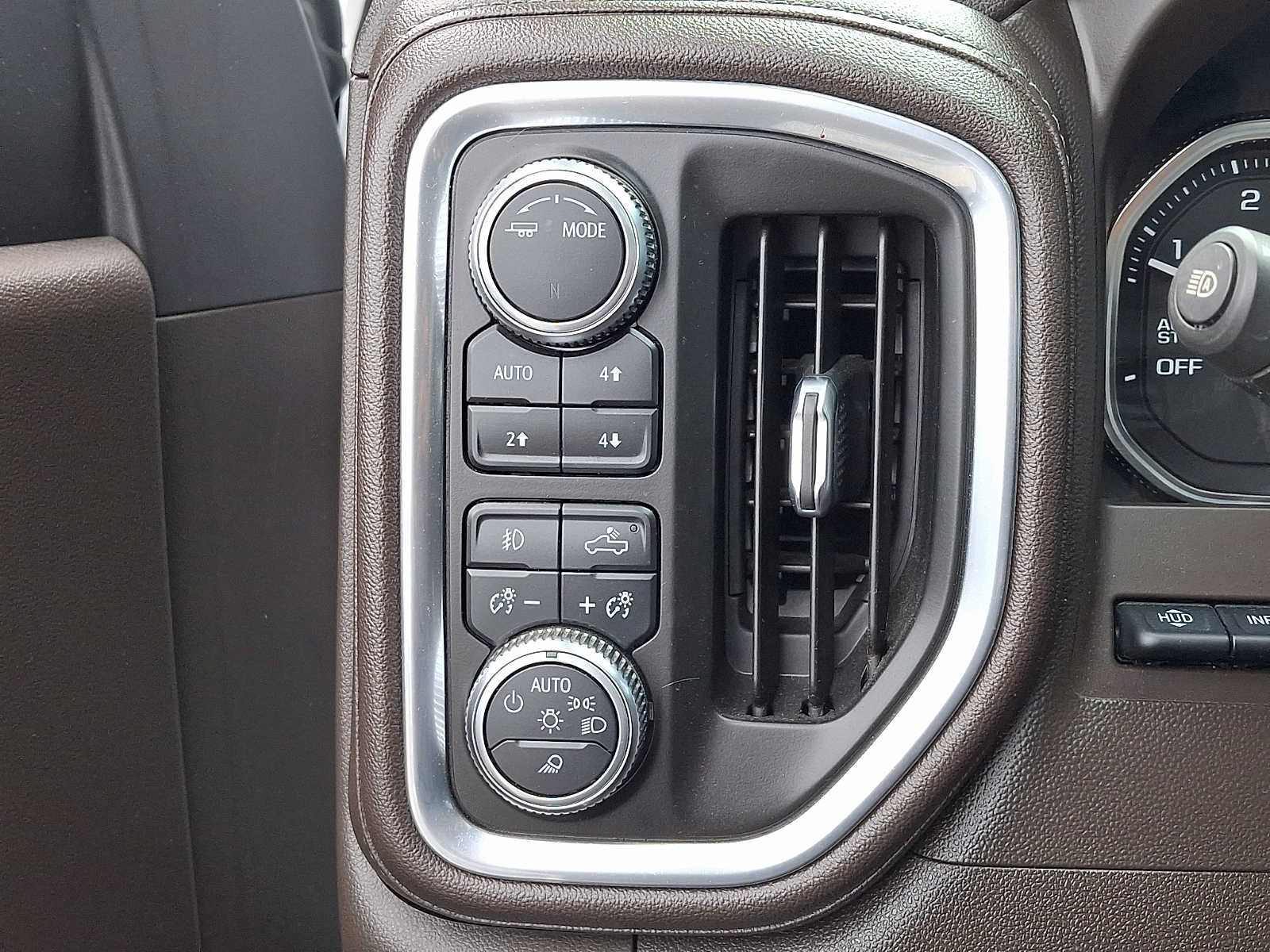 Used 2021 GMC Sierra 1500 Denali w/ Denali Ultimate Package AWD/4WD image 28