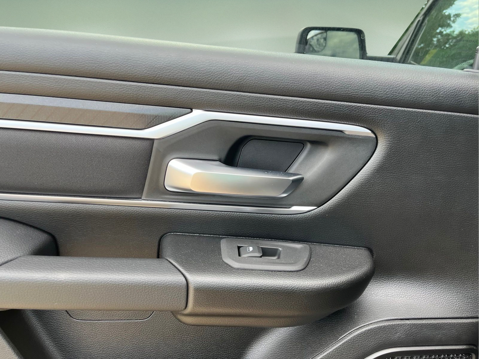 Used 2025 RAM 1500 Big Horn AWD/4WD image 28