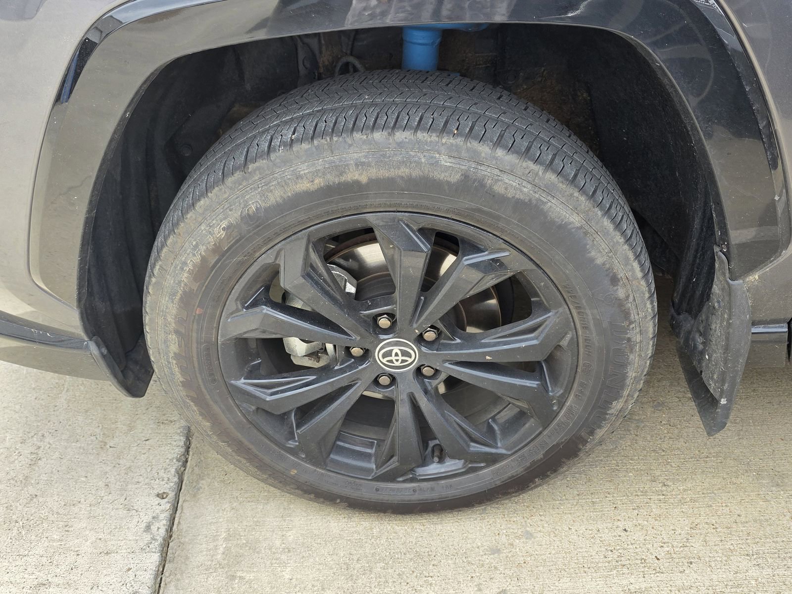 Used 2025 Toyota RAV4 XSE image 6