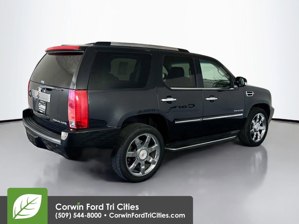 Used 2013 Cadillac Escalade Luxury image 15