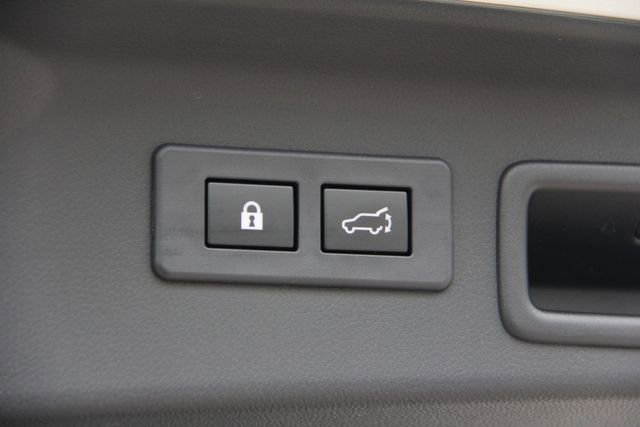 Certified 2025 Subaru Forester Premium AWD/4WD image 35