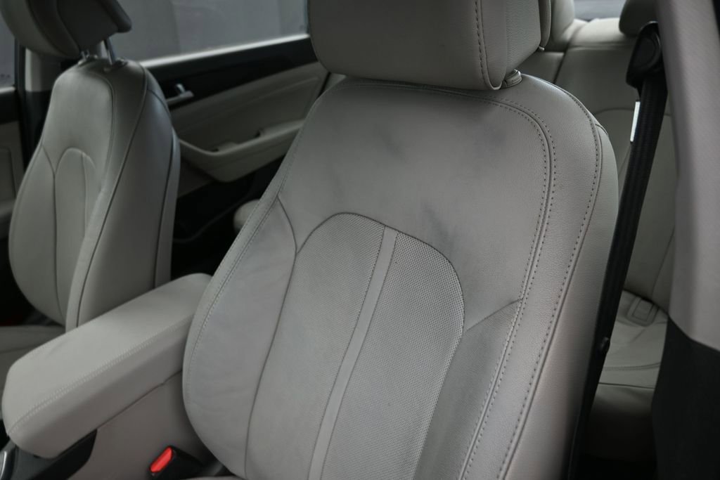 Used 2017 Hyundai Sonata Limited w/ Cargo Package FWD image 19