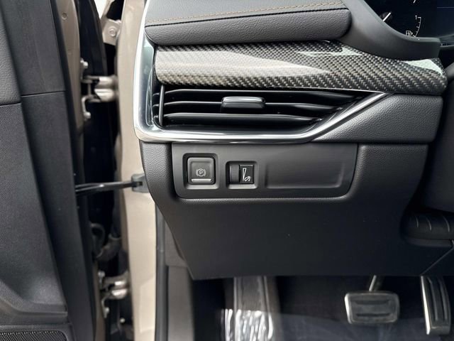 Certified 2023 Cadillac XT4 Sport image 31