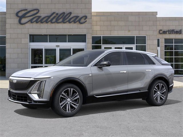 New 2026 Cadillac Lyriq Luxury image 2