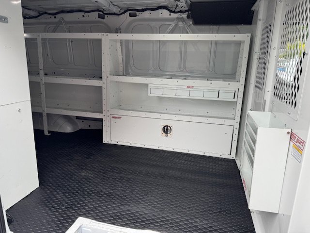 Used 2020 Ford Transit 350 Low Roof RWD image 4