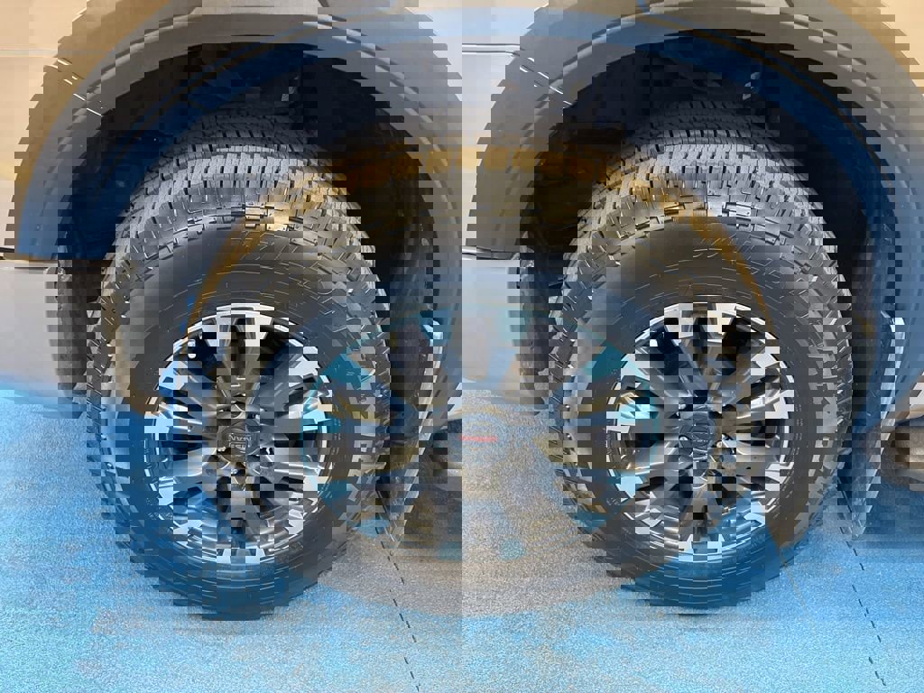 Used 2021 Nissan Titan PRO-4X w/ Pro-4x Utility Package image 15