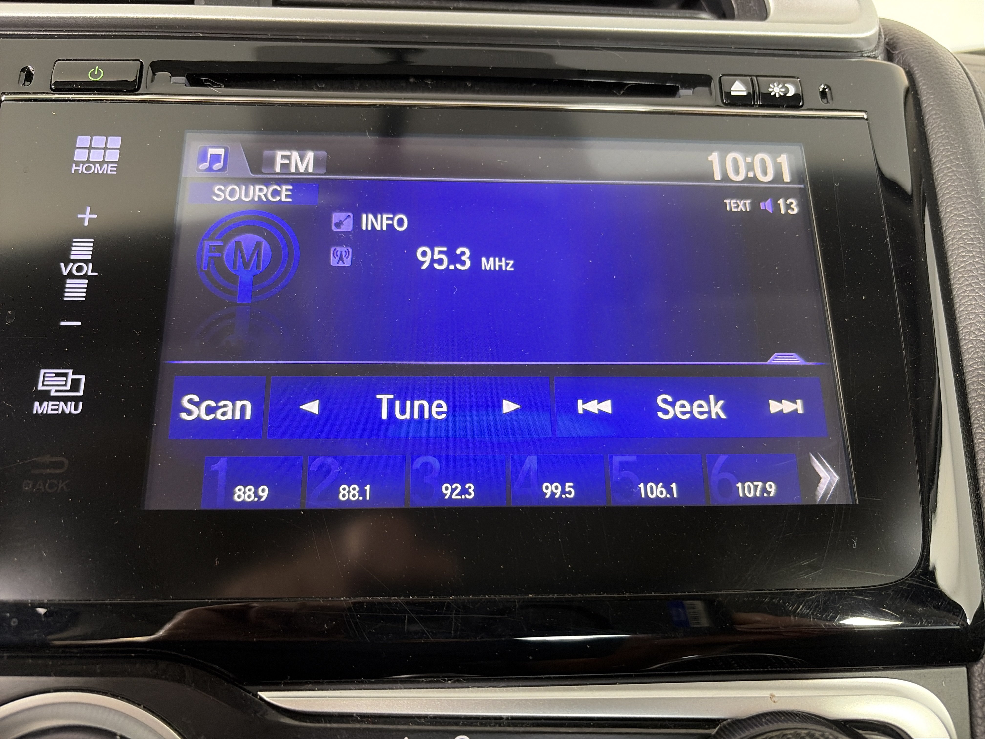 Used 2017 Honda Fit EX-L image 18