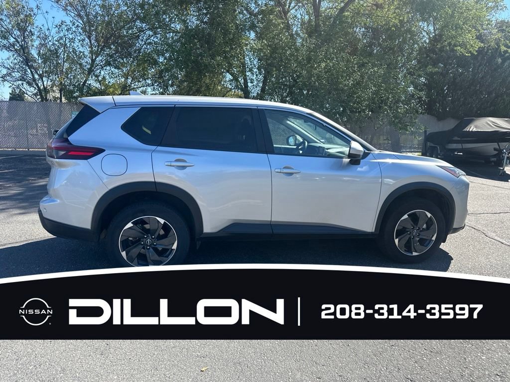 Used 2025 Nissan Rogue SV AWD/4WD image 20