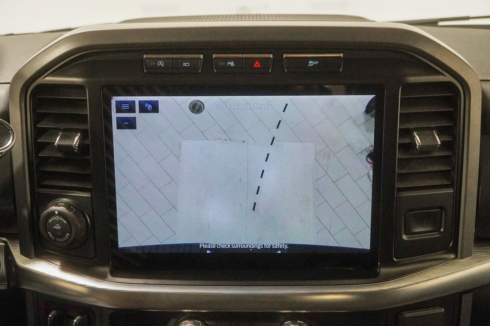 Used 2021 Ford F150 Lariat w/ Max Trailer Tow Package image 33