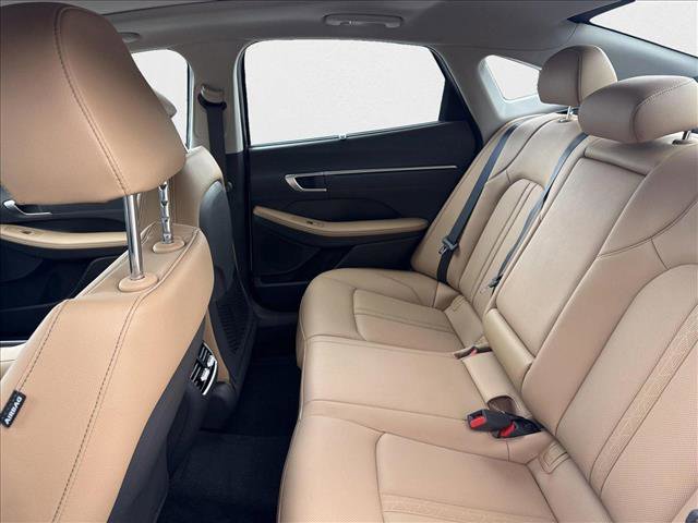 New 2025 Hyundai Sonata Limited image 16