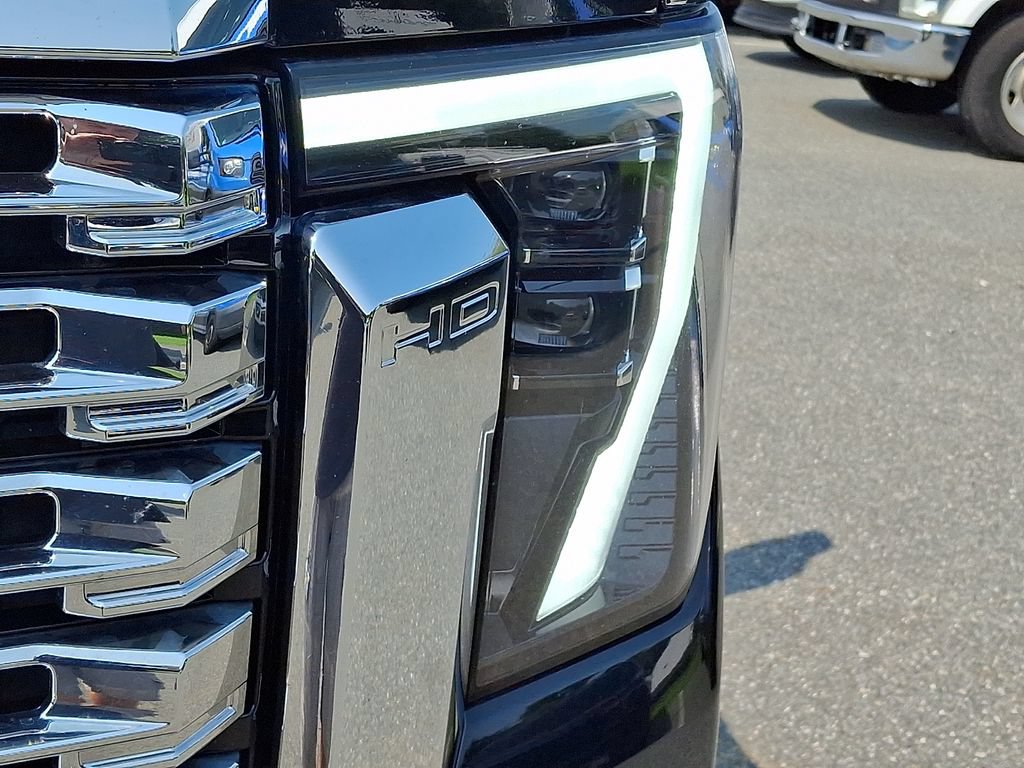 Used 2024 GMC Sierra 2500 Denali AWD/4WD image 9