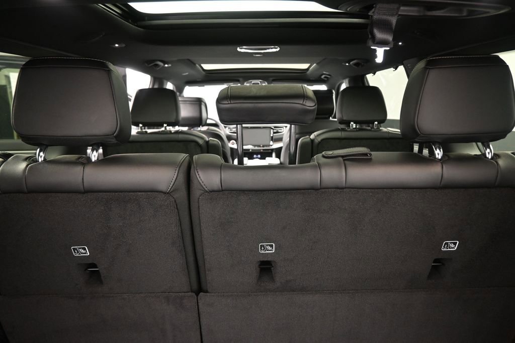 New 2026 Jeep Grand Wagoneer Limited AWD/4WD image 14