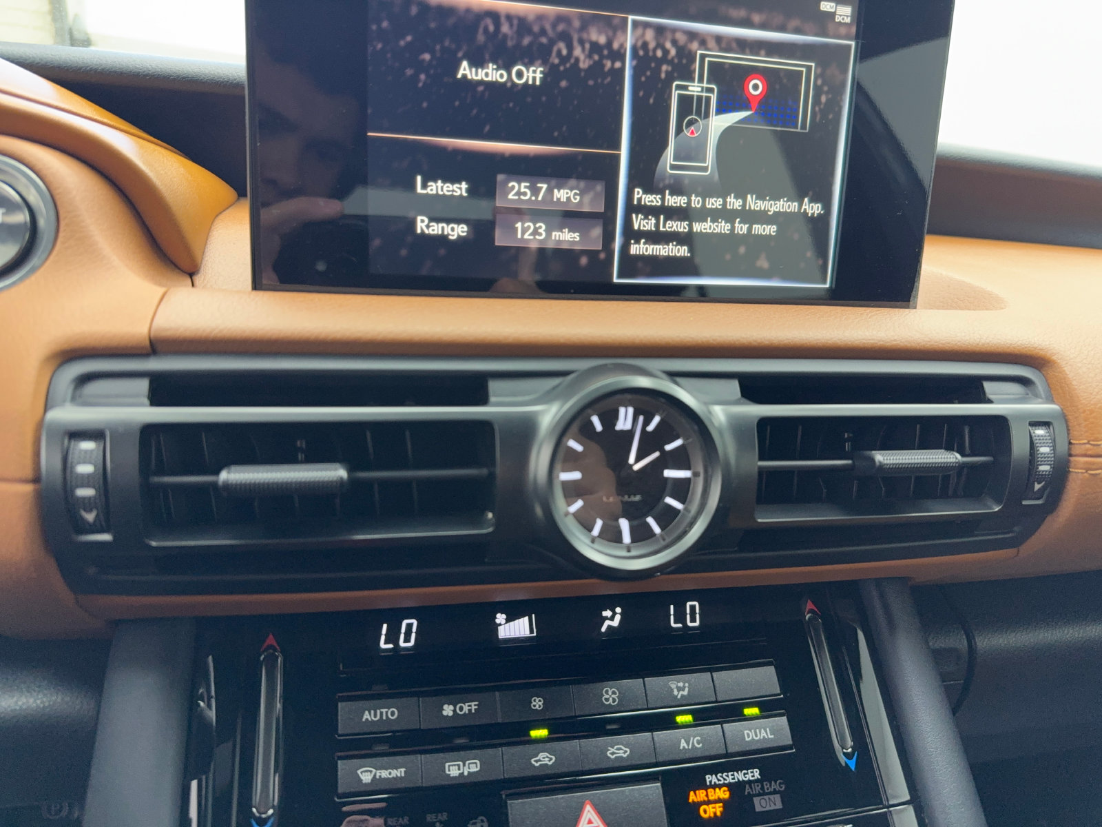Used 2023 Lexus IS 300 w/ Comfort Package RWD image 18