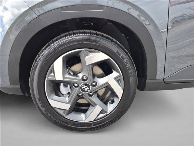 New 2026 Hyundai Venue SEL FWD image 16