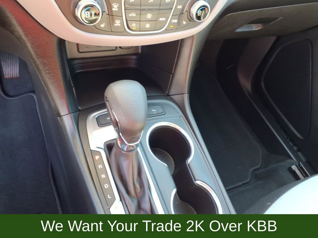 Used 2023 Chevrolet Equinox LT w/ Driver Convenience Package image 14