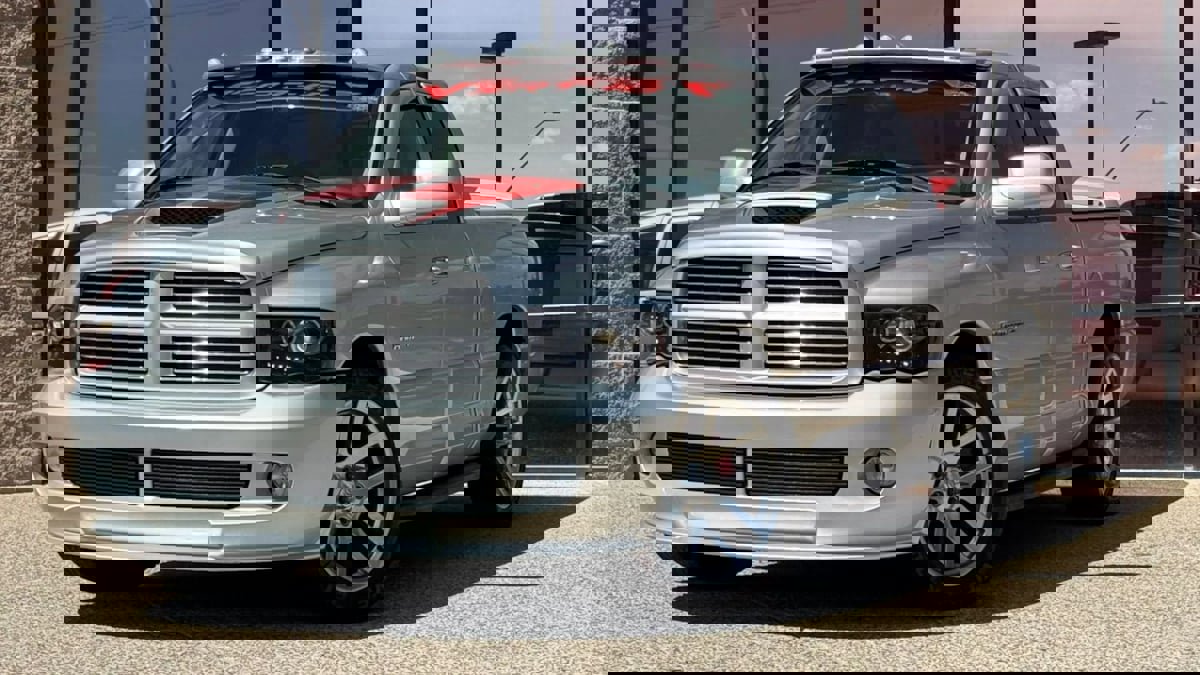 Used 2005 Dodge Ram 1500 Truck 2WD Quad Cab image 3