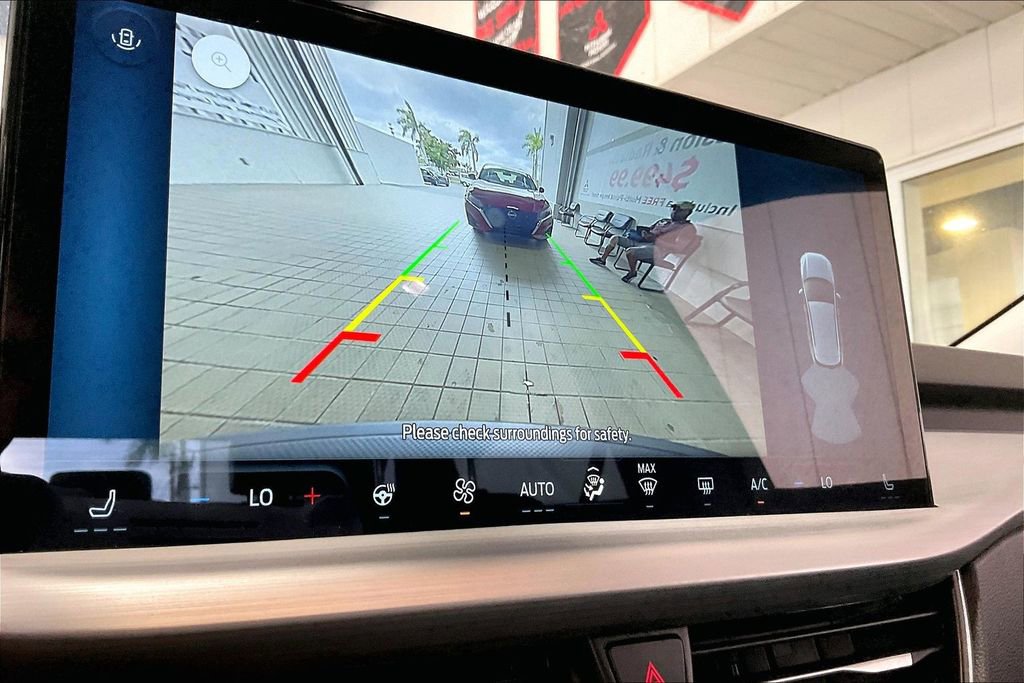 Used 2025 Ford Escape Platinum AWD/4WD image 12