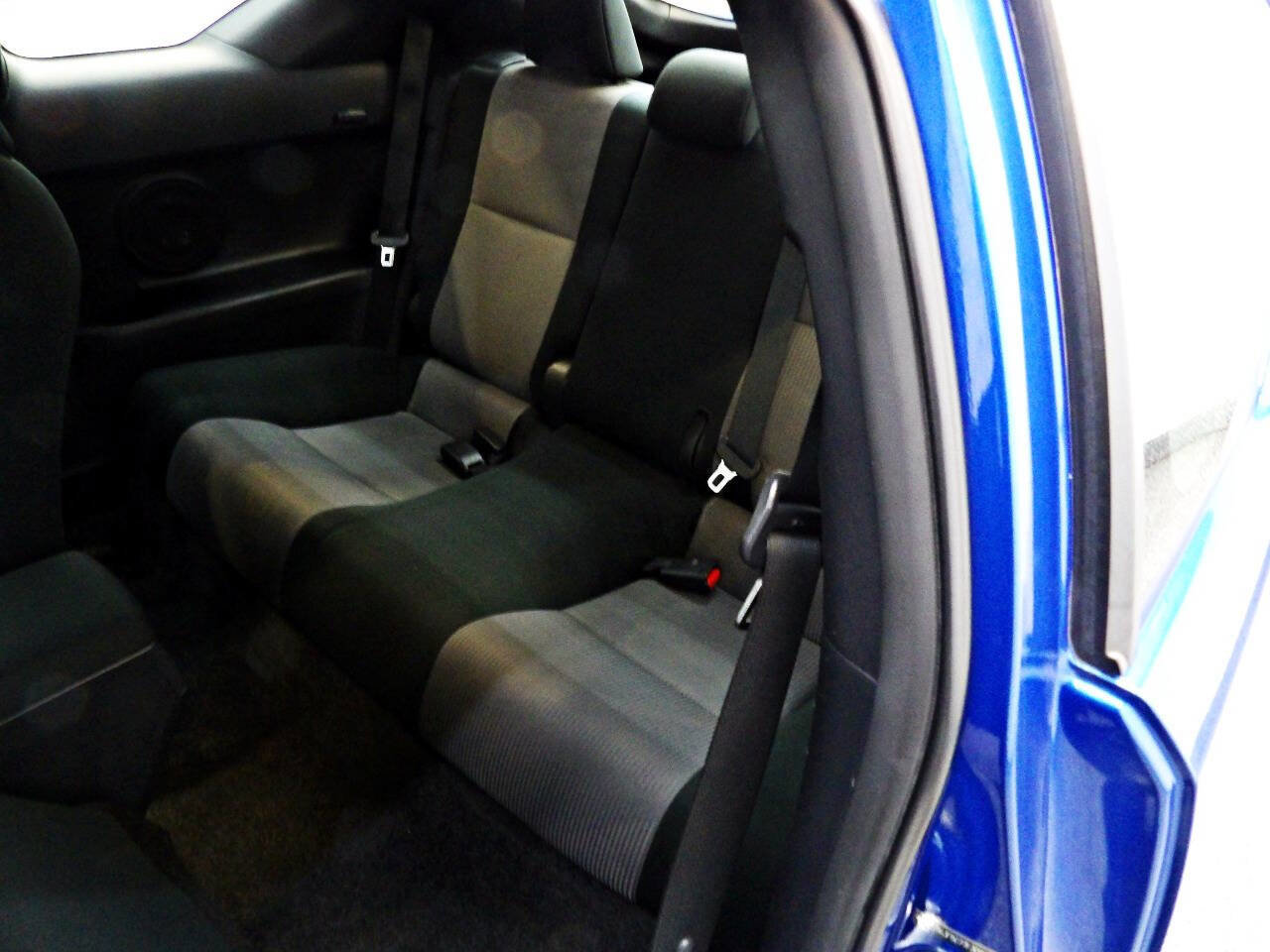 Used 2015 Scion tC image 9