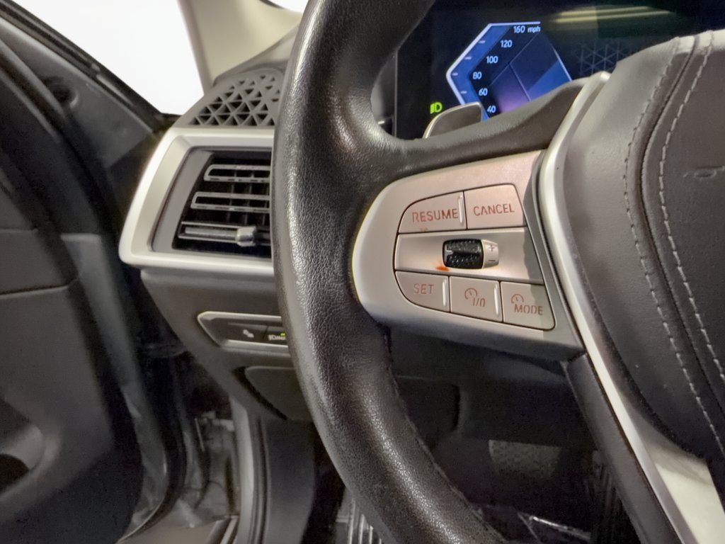 Used 2024 BMW X7 xDrive40i AWD/4WD image 18