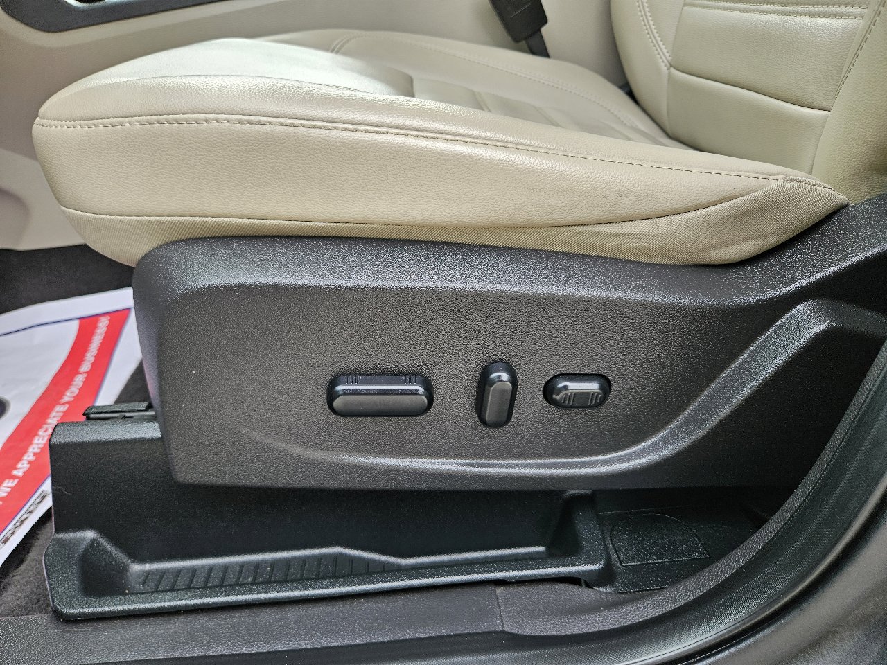 Used 2019 Ford Escape SEL image 20