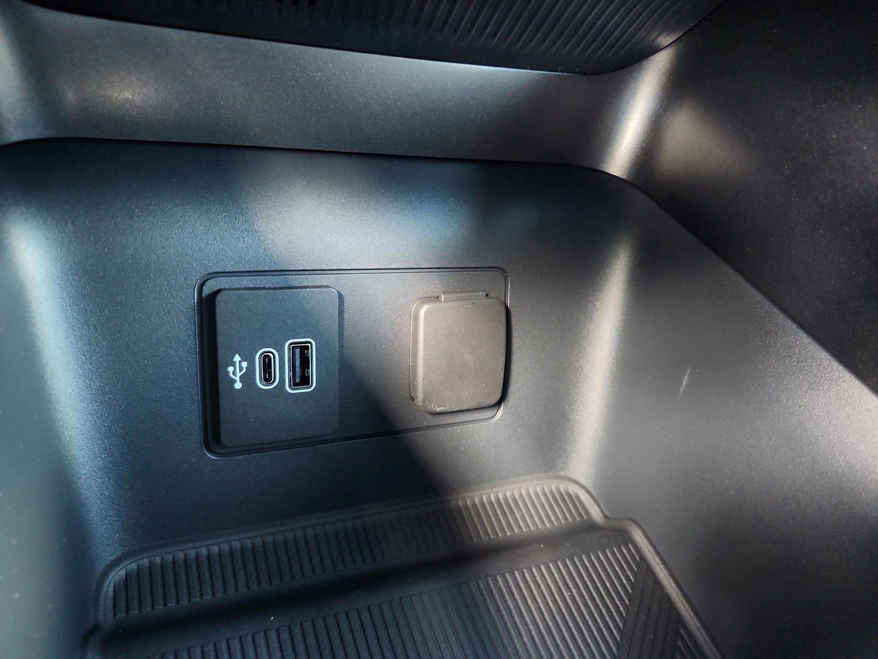 Certified 2026 Ford Explorer ST image 22