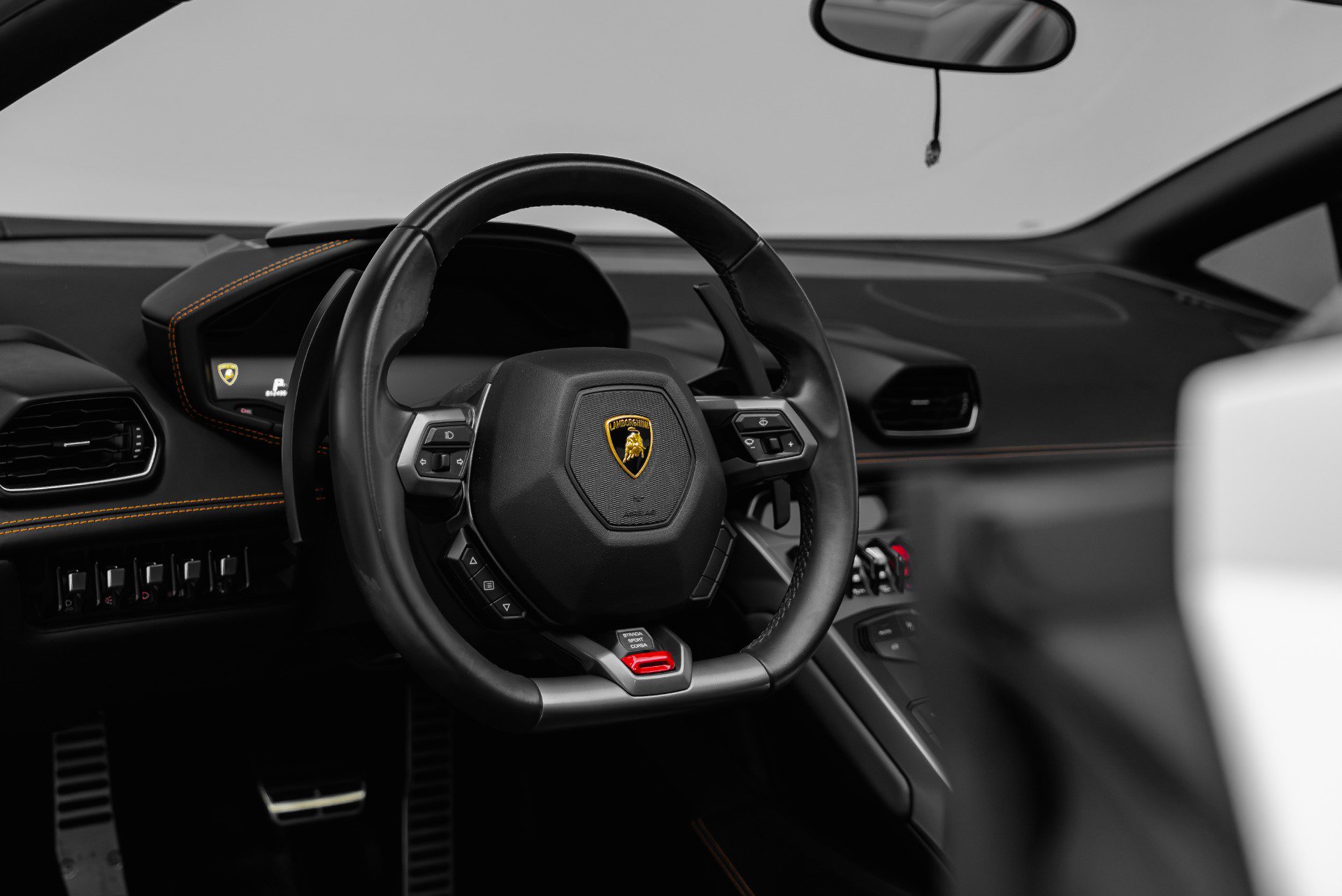 Used 2017 Lamborghini Huracan LP 580-2 RWD image 49