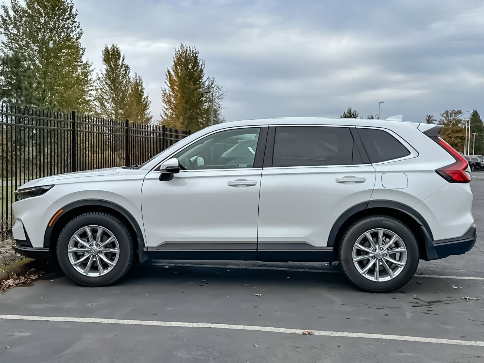 Used 2024 Honda CR-V EX-L image 7