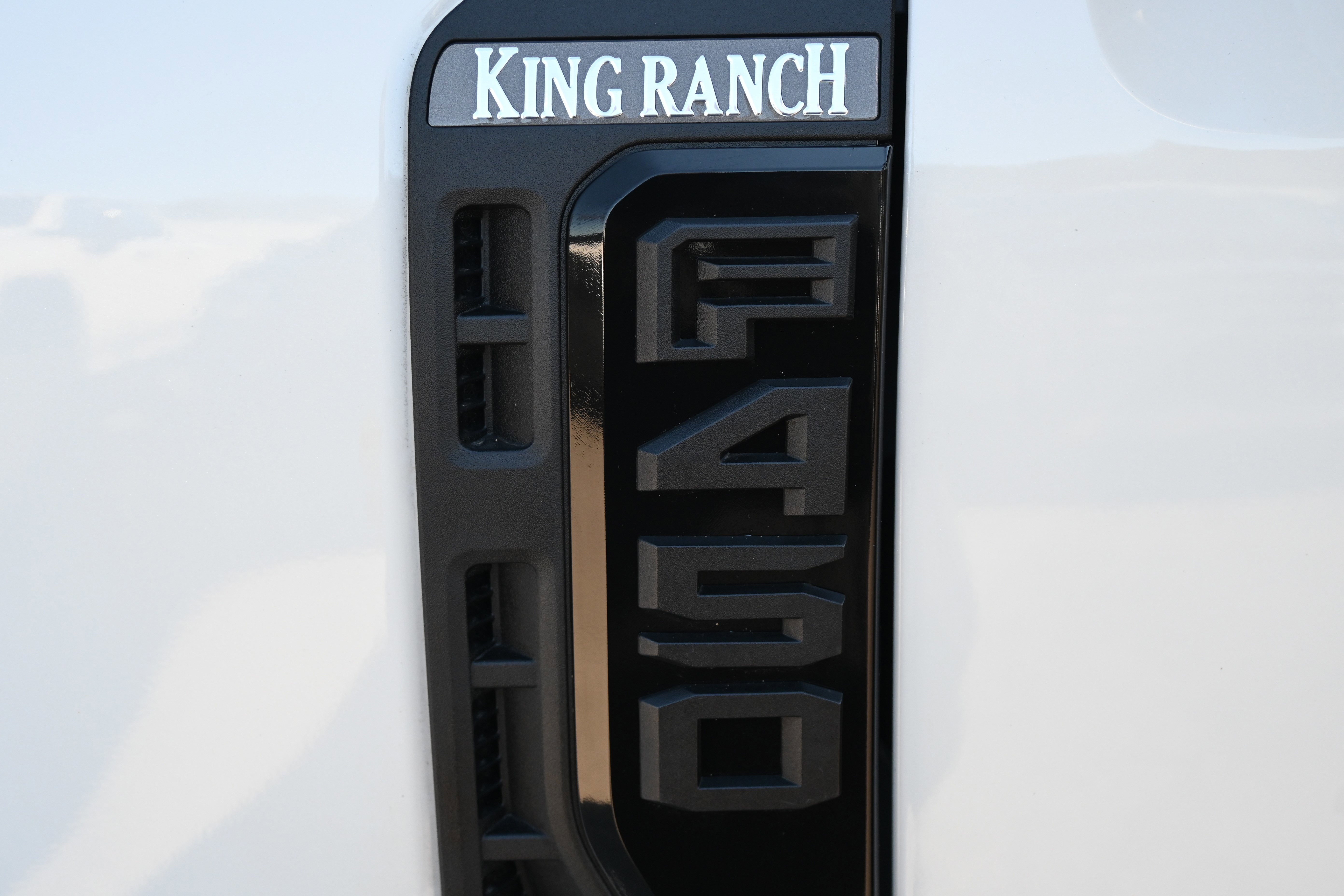 Used 2026 Ford F450 King Ranch w/ FX4 Off-Road Package image 37