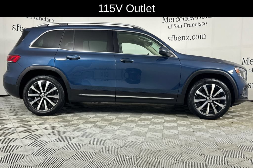 Used 2022 Mercedes-Benz GLB 250 4MATIC image 3