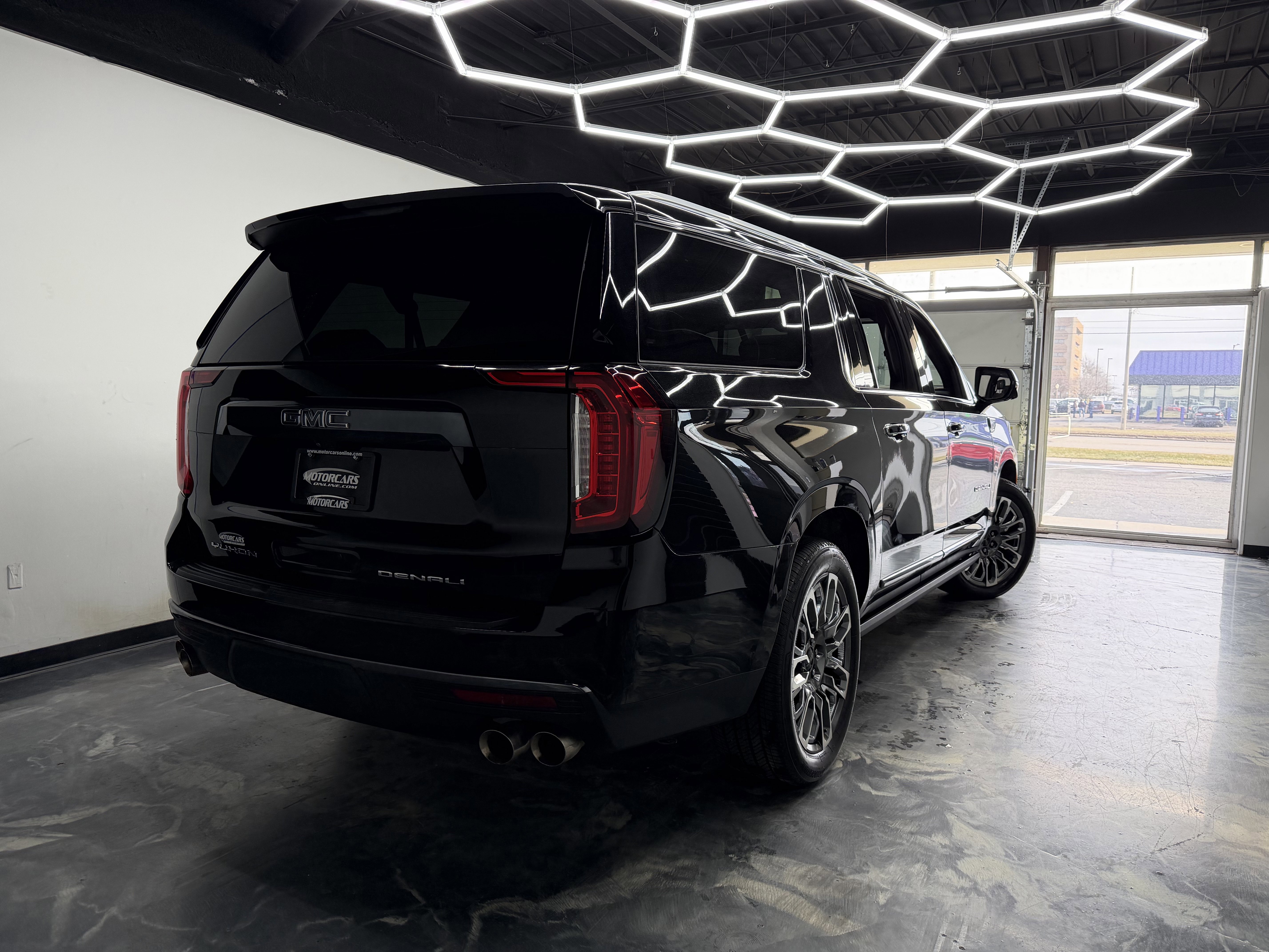 Used 2023 GMC Yukon XL Denali Ultimate w/ LPO, Floor Liner Package image 3