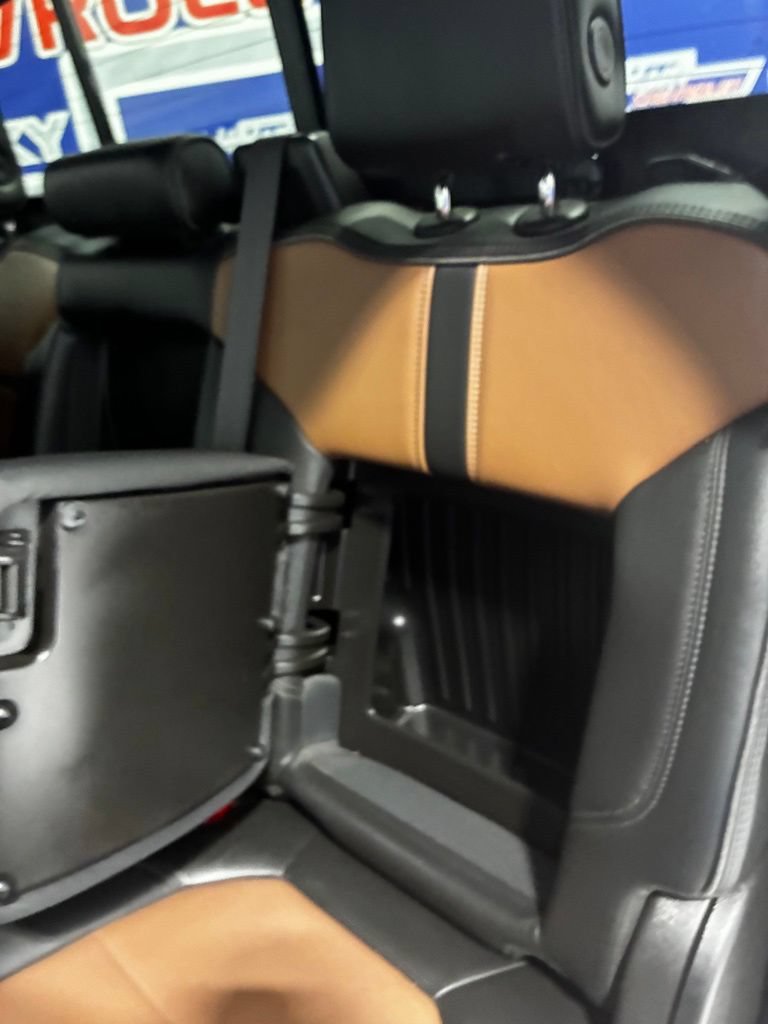 Used 2023 Chevrolet Silverado 3500 High Country AWD/4WD image 39