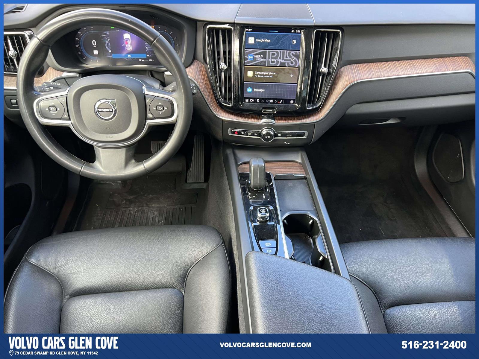 Used 2022 Volvo XC60 B5 Momentum w/ Climate Package image 12