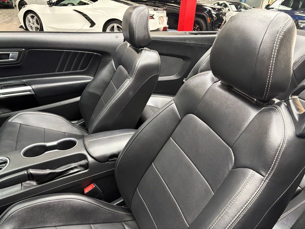 Used 2023 Ford Mustang Premium RWD image 29