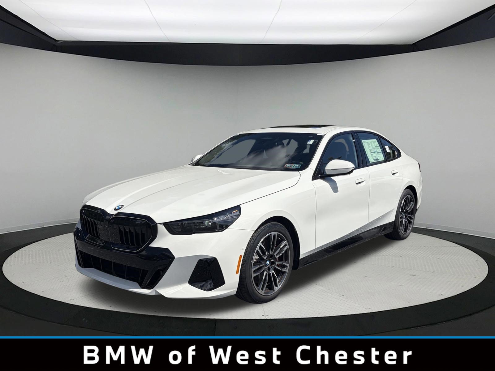 New 2027 BMW 540i xDrive w/ M Sport Package AWD/4WD image 1