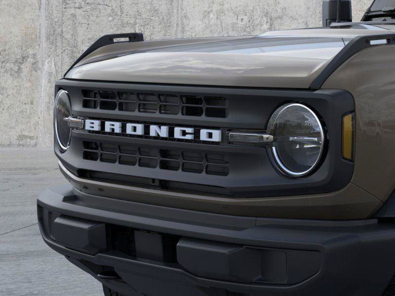 New 2025 Ford Bronco 4-Door AWD/4WD image 19