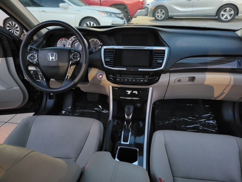 Used 2017 Honda Accord EX-L image 25