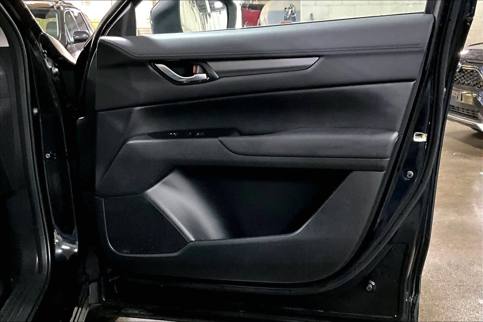 Used 2020 MAZDA CX-5 Touring AWD/4WD image 23