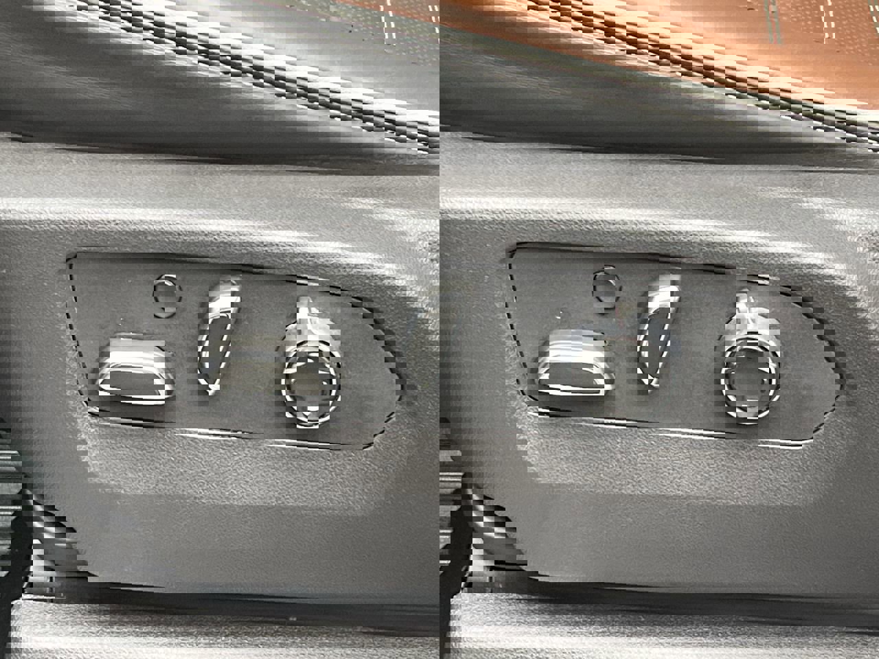 Certified 2024 GMC Sierra 1500 Denali Ultimate AWD/4WD image 12