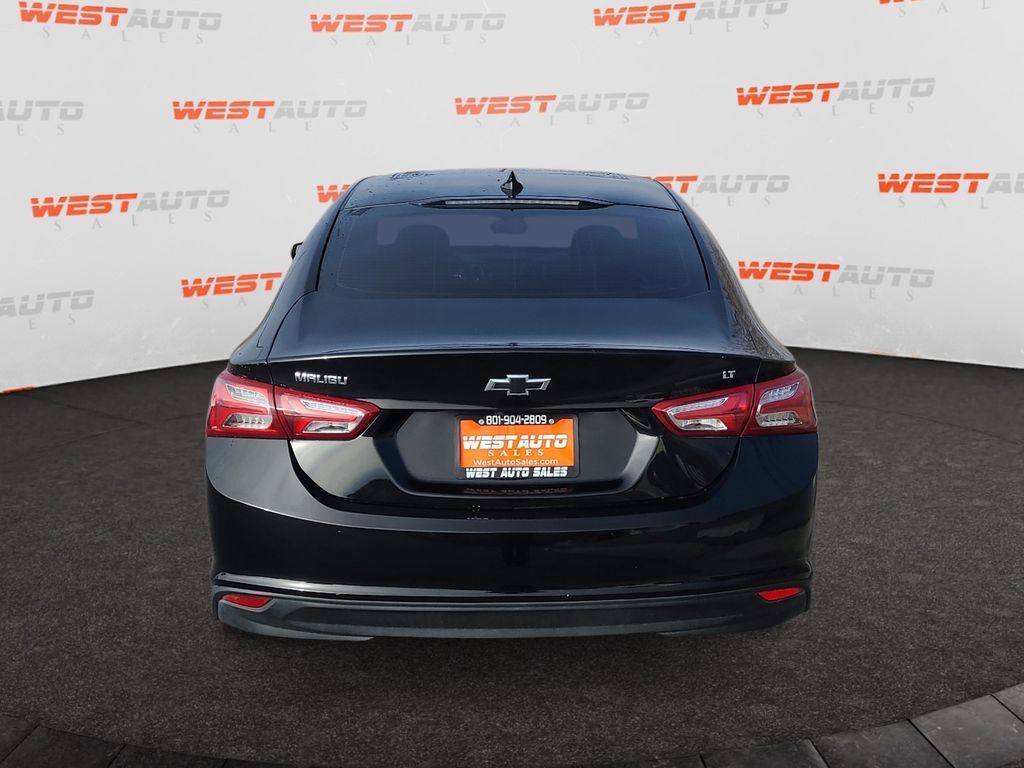 Used 2022 Chevrolet Malibu LT FWD image 4