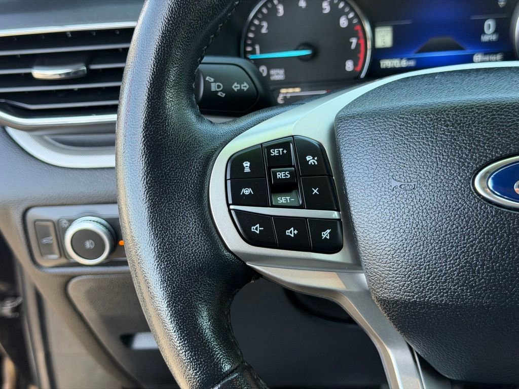 Certified 2022 Ford Explorer XLT w/ Equipment Group 202A image 22