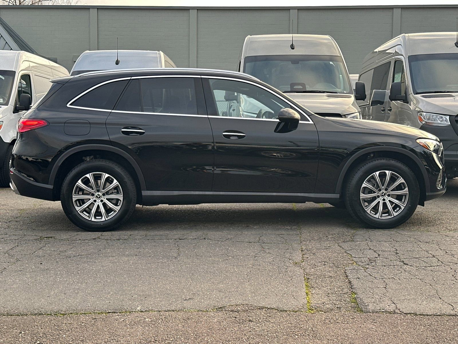 New 2026 Mercedes-Benz GLC 300 4MATIC image 3