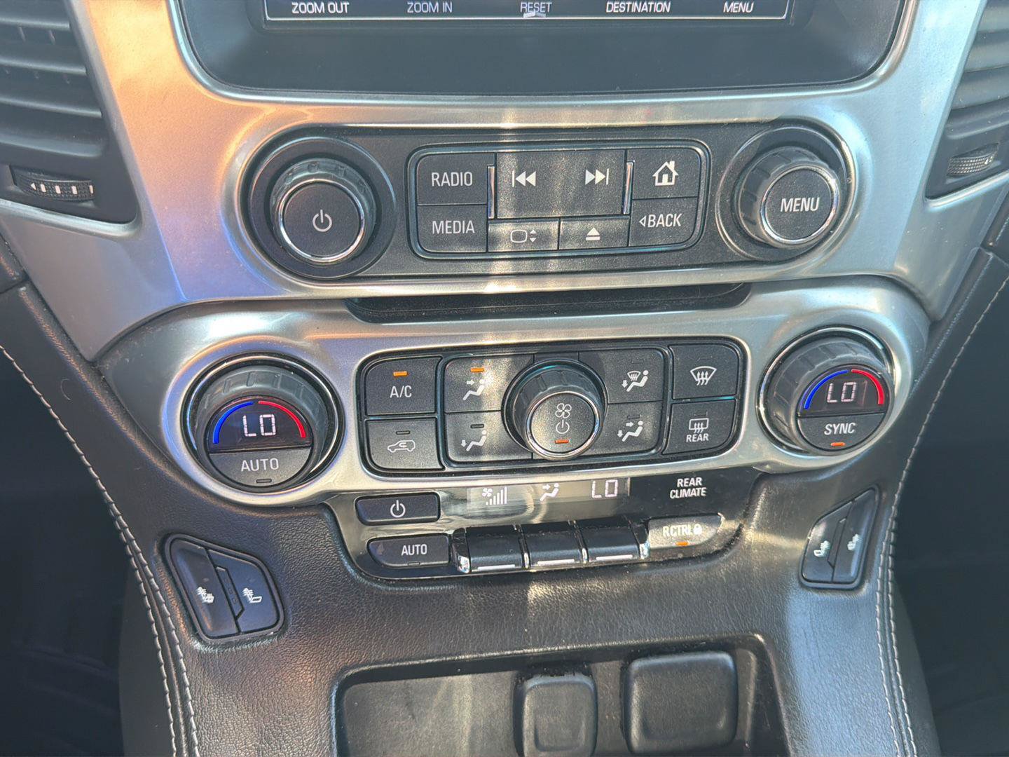 Used 2019 Chevrolet Suburban LT AWD/4WD image 21