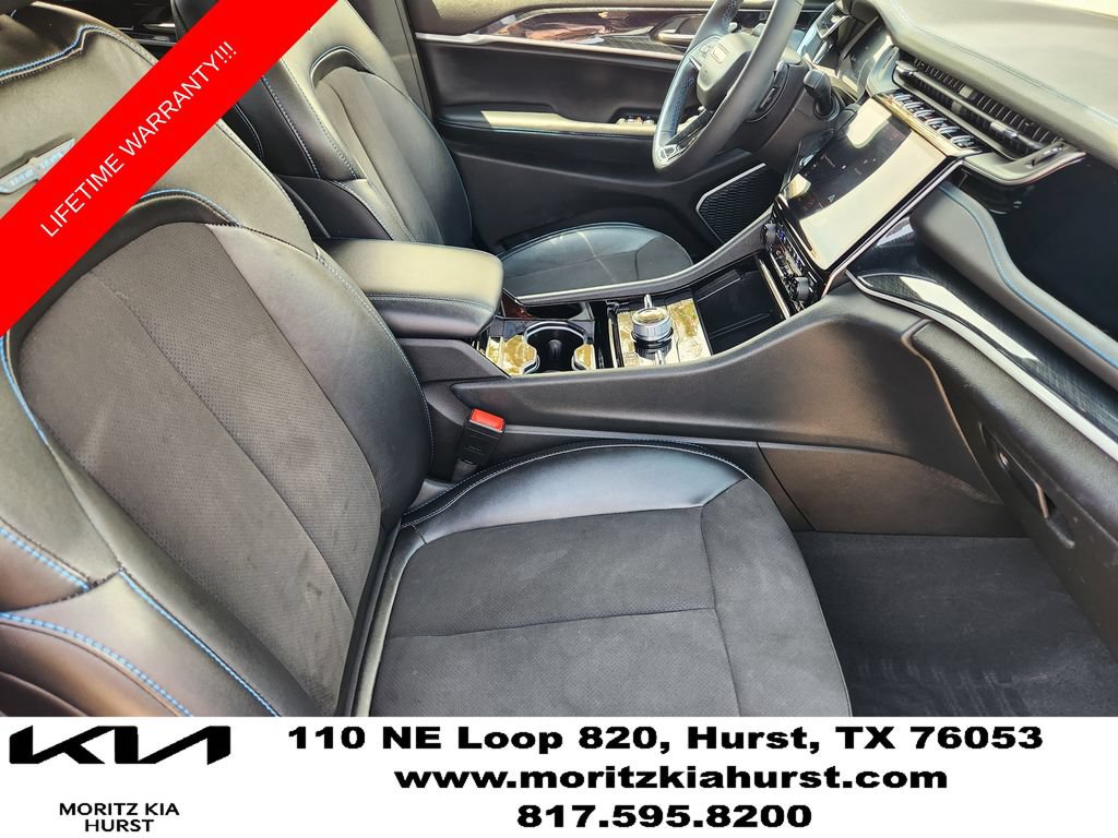 Used 2023 Jeep Grand Cherokee Trailhawk w/ Advanced Protech Group II AWD/4WD image 19
