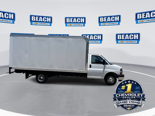 New 2026 Chevrolet Express 3500 w/ Power Convenience Package RWD image 10
