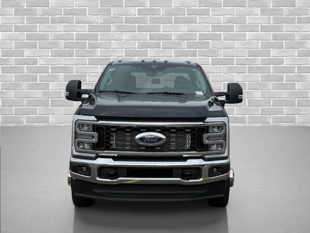 New 2026 Ford F350 XLT w/ XLT Premium Package AWD/4WD image 2